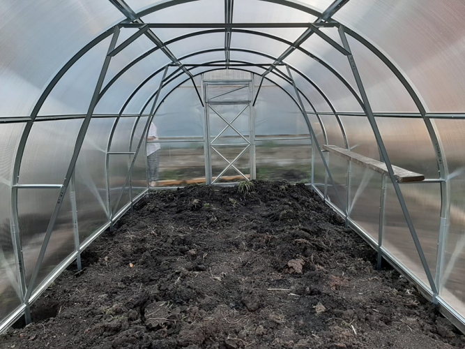 Теплица из поликарбоната Орбита